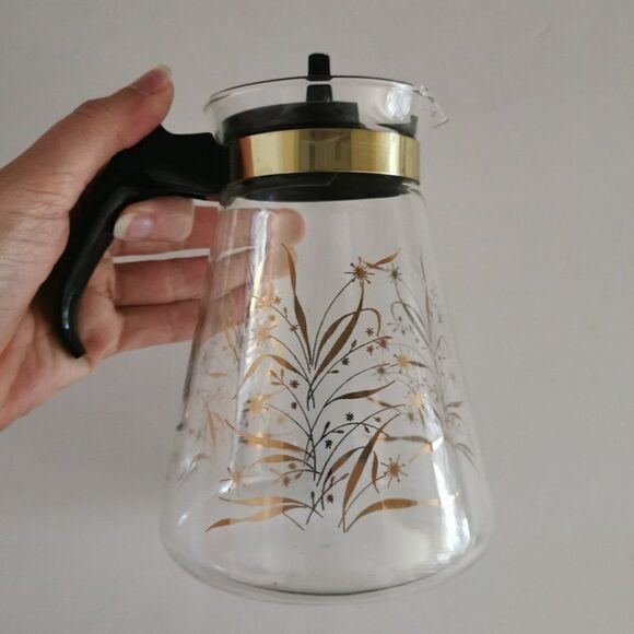Vintage Pyrex Glass Carafe Gold Wheat Atomic Starburst MCM Retro Coffee Tea Pot - Picture 1 of 9